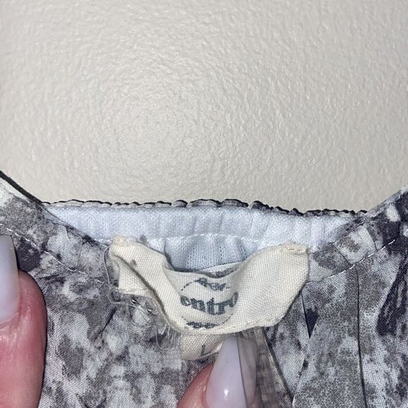 entro Grey Flowy Dress Size: Large - Picture 6 of 7